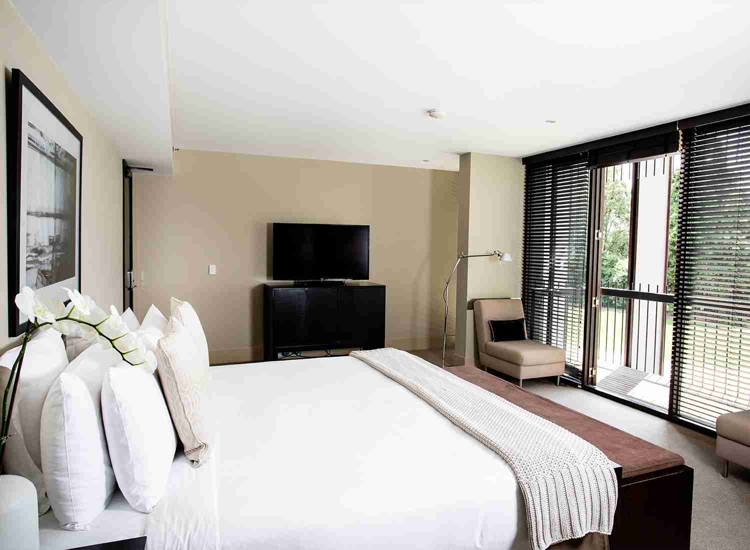 Lancemore Mansion Hotel Werribee Park Boutique Luxury Accommodation Juniour Suite 1500 x 1100 v2